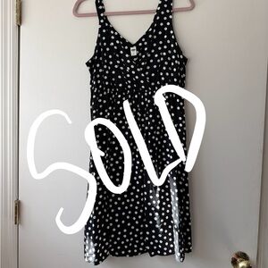 🚫SOLD🚫Old Navy Black & White Polka Dot Midi Dress